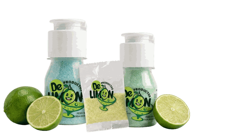 Sal limón en salero y sobre.